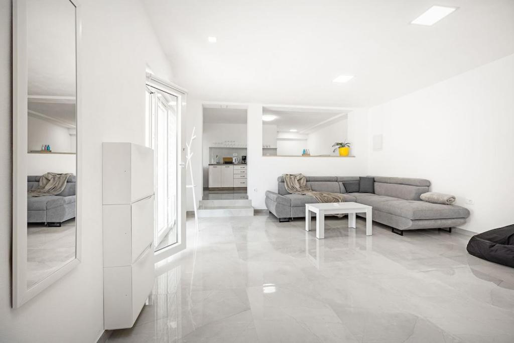 Apartment Olive Garden Near Pula 3 Km From Center And Only 4 Km From The Beach For 4 Persons Luaran gambar