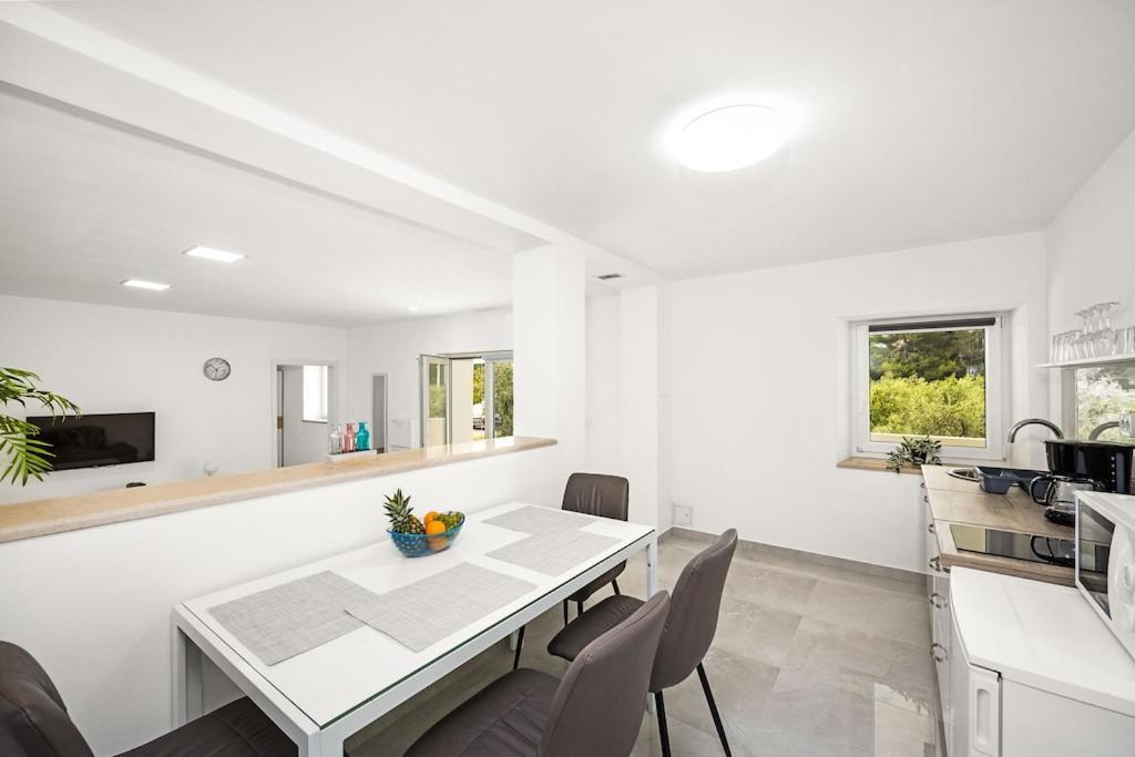 Apartment Olive Garden Near Pula 3 Km From Center And Only 4 Km From The Beach For 4 Persons Luaran gambar