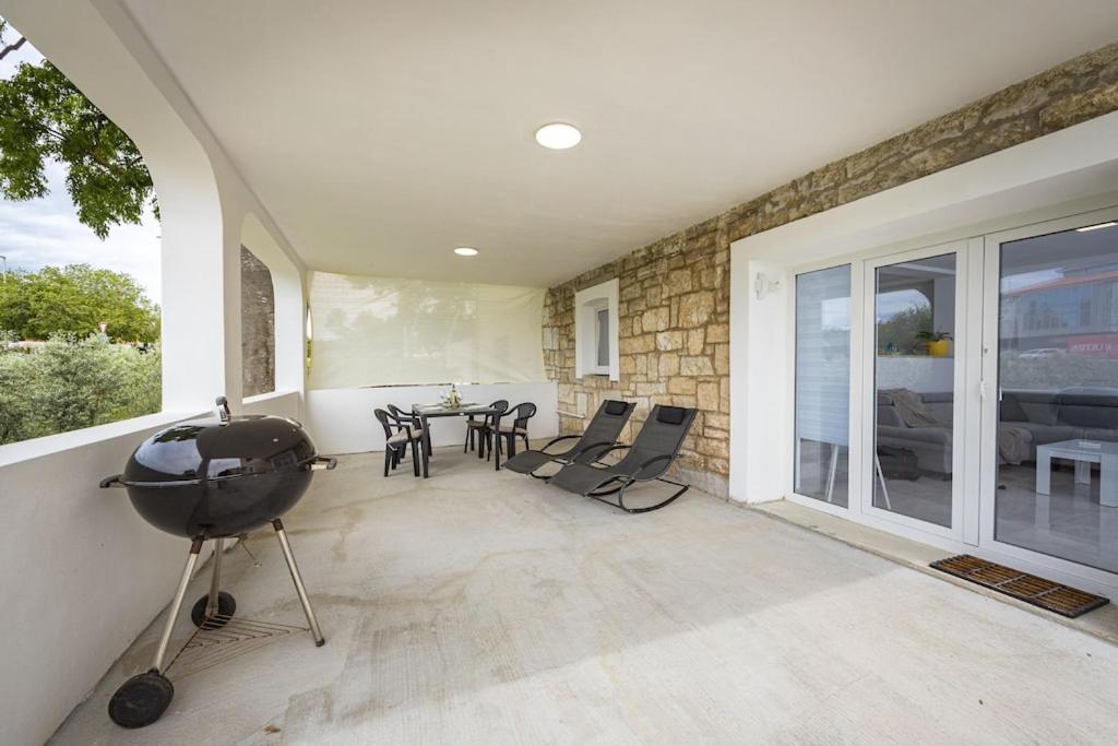 Apartment Olive Garden Near Pula 3 Km From Center And Only 4 Km From The Beach For 4 Persons Luaran gambar